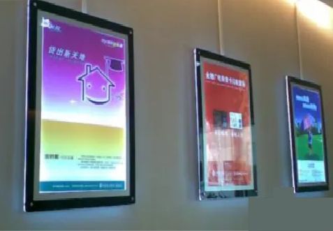 德格什么是超薄灯箱?